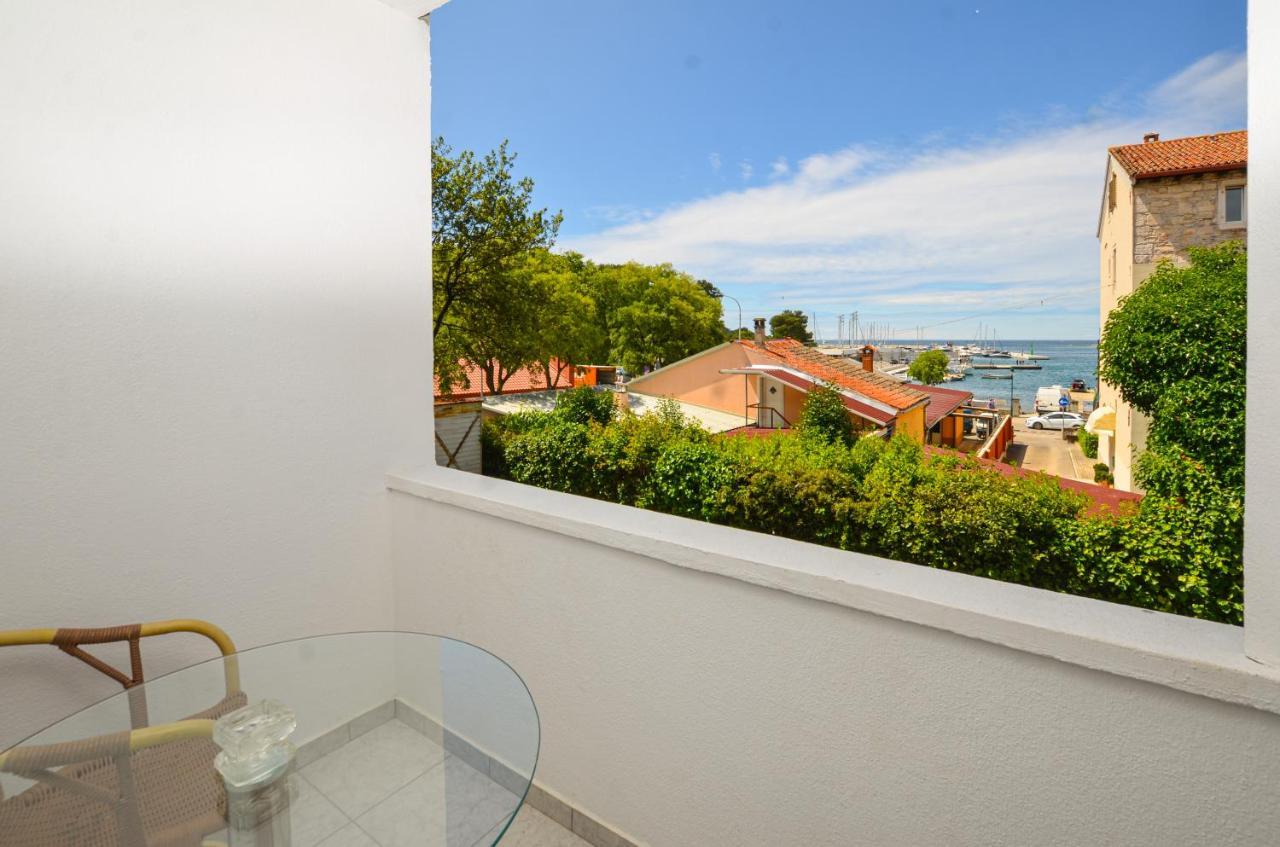 Apartments Iris Rovinj Exterior photo