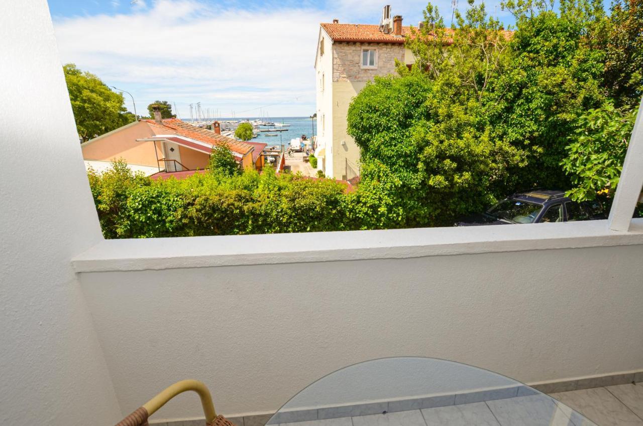 Apartments Iris Rovinj Exterior photo